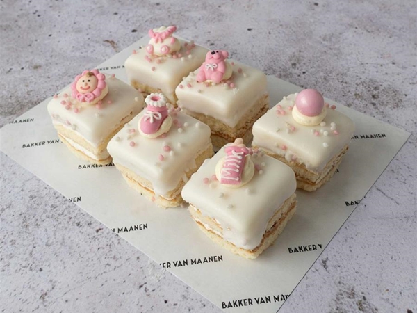 Geboorte Petit Four